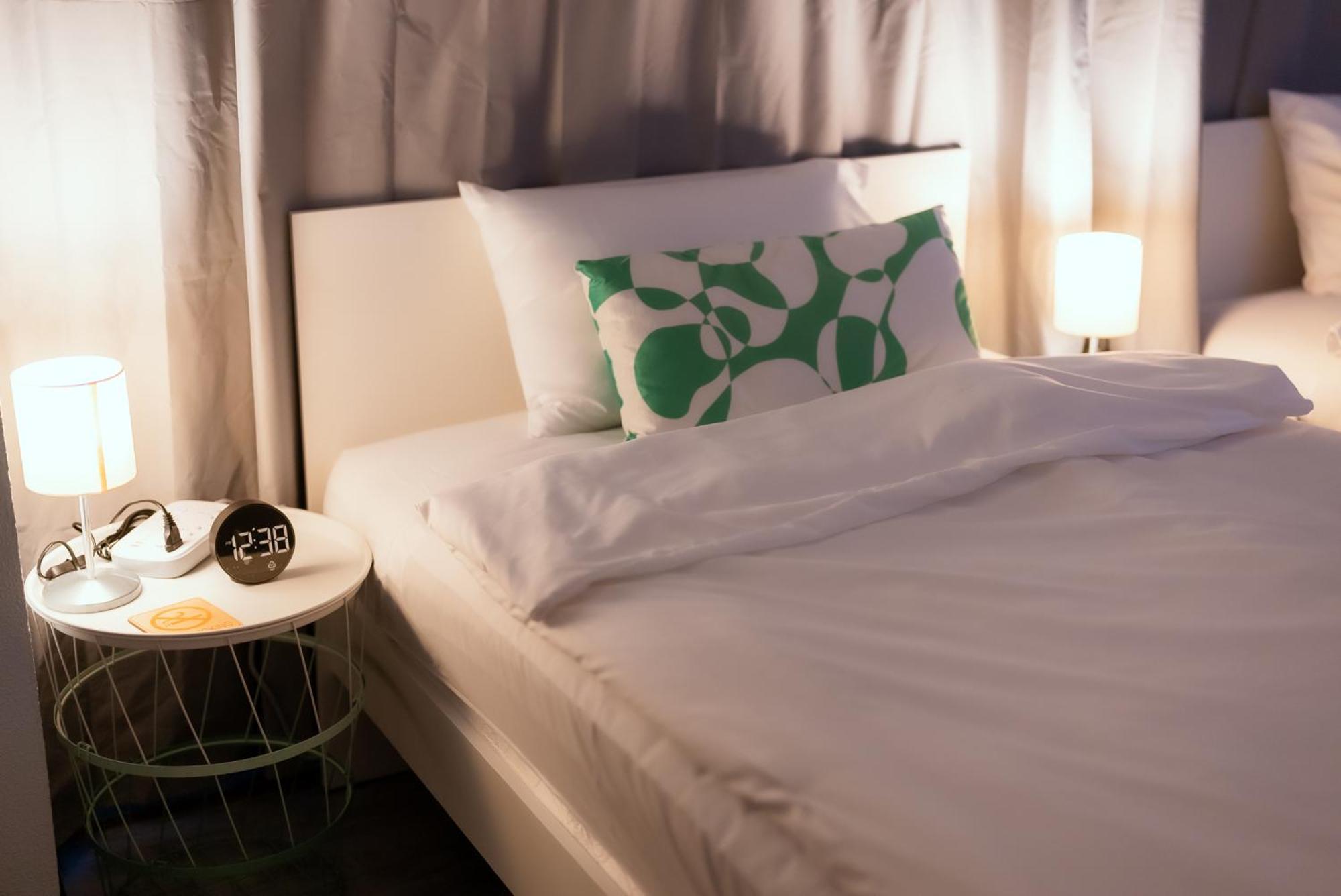 420 Hostel - Ekkamai Buds & Beds Bangkok Ngoại thất bức ảnh
