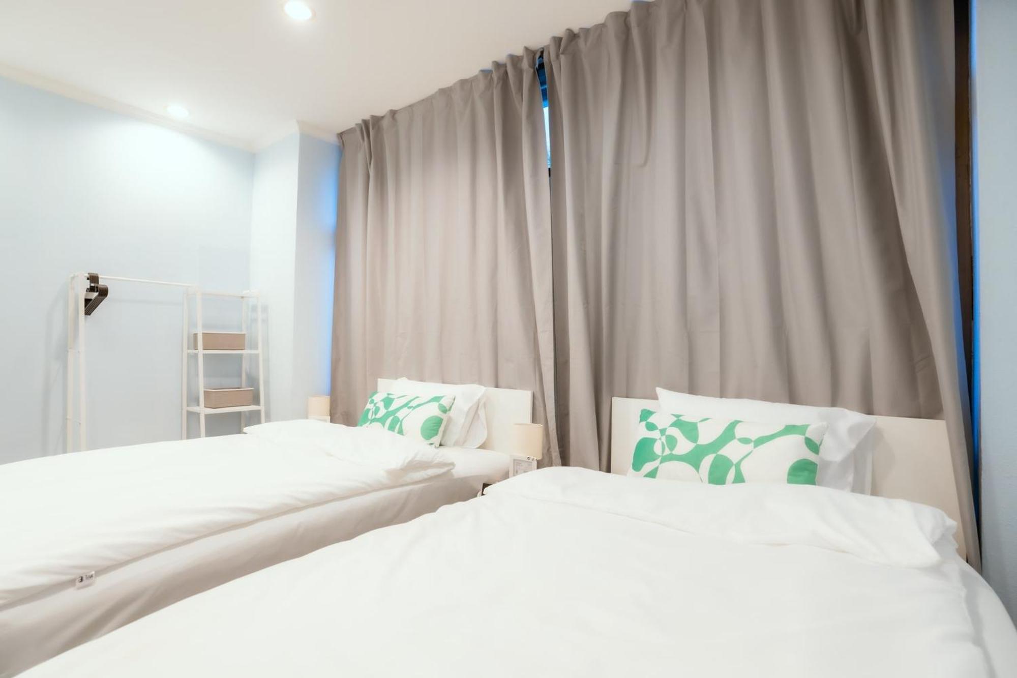 420 Hostel - Ekkamai Buds & Beds Bangkok Ngoại thất bức ảnh