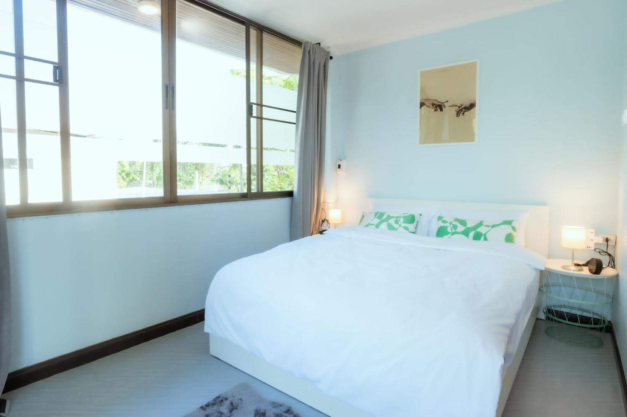 420 Hostel - Ekkamai Buds & Beds Bangkok Ngoại thất bức ảnh