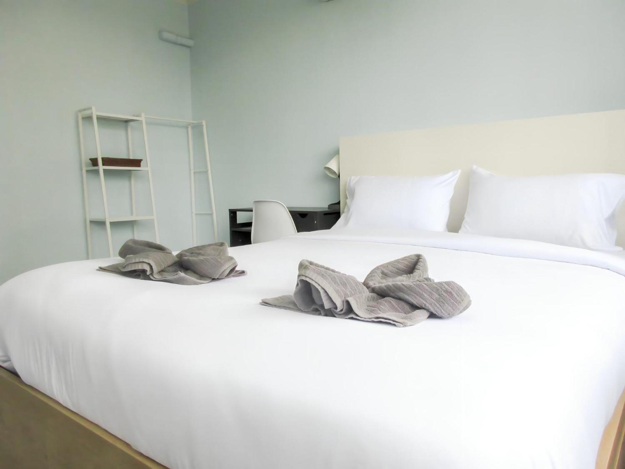 420 Hostel - Ekkamai Buds & Beds Bangkok Ngoại thất bức ảnh